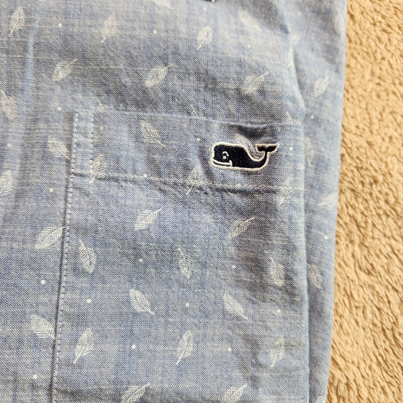 Vineyard Vines NWT Classic Fit SS Micro Palm Chambray Casuel Button Down Shirt. - Picture 2 of 15
